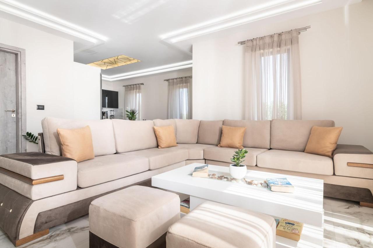 Boheme Villa By "Elite" Kalpaki  Bagian luar foto